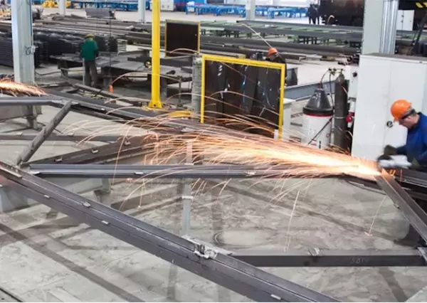 NOMAD CORP有限責任公司