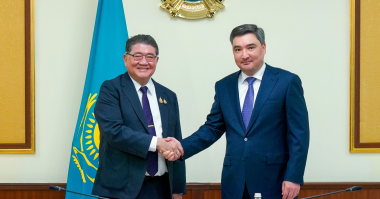 Olzhas Bektenov and Deputy Prime Minister of Thailand discuss prospects for trade and economic and investment cooperation